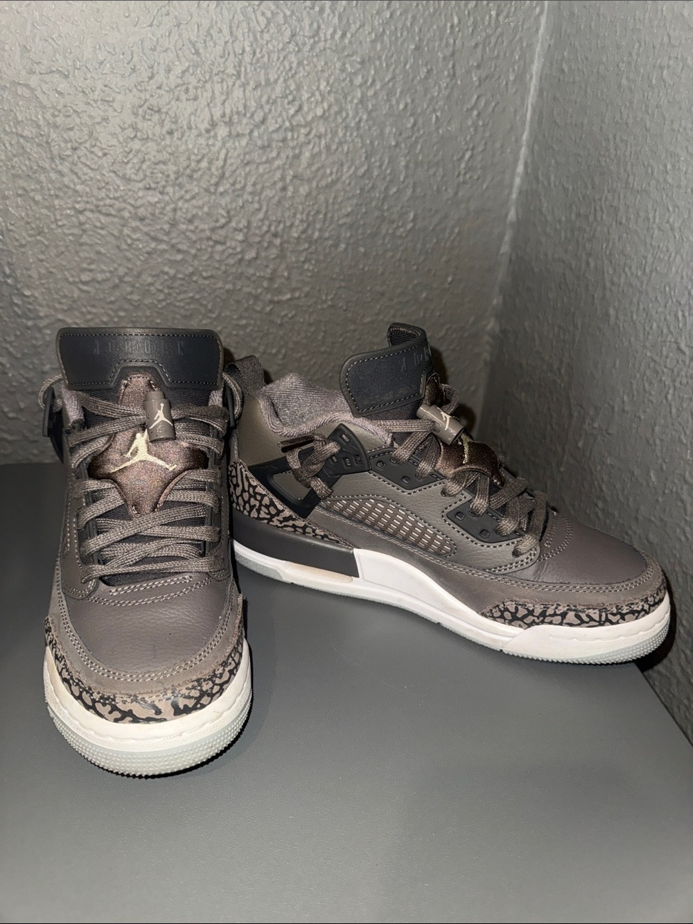 Nike Jordan spizike low GS Boys  Shoes
